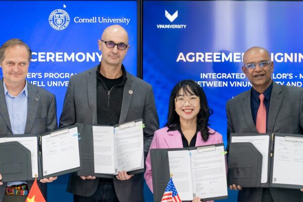 Accelerated Degrees_Signing_2_crop